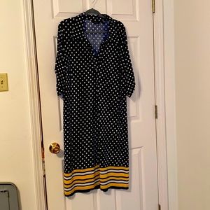 Cute polka dot dress perfect for Easter or a dinner on the beach!